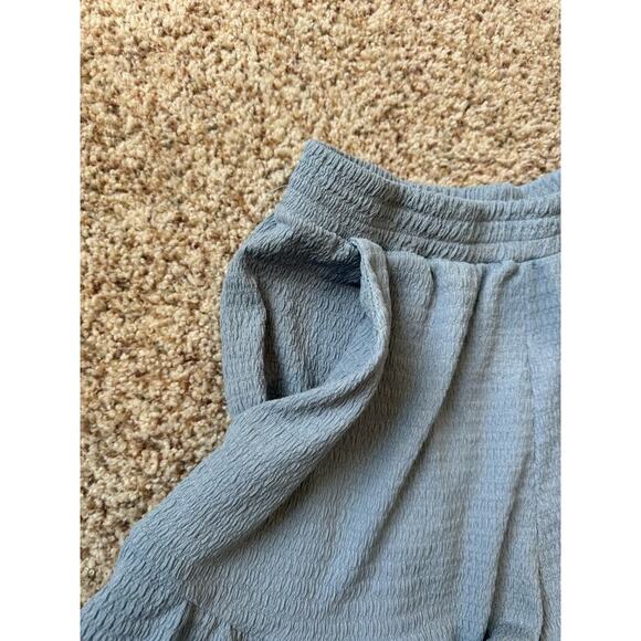 Vestique dressy shorts, Size Small, elastic Waist - Picture 4 of 5